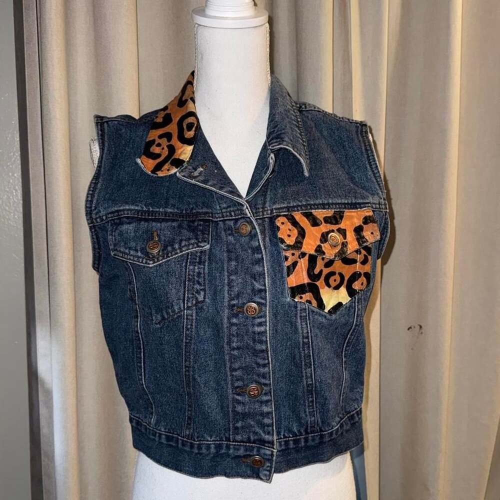 Bill Blass Hand-Painted Tropical Denim Vest Size M Leopard Parrot